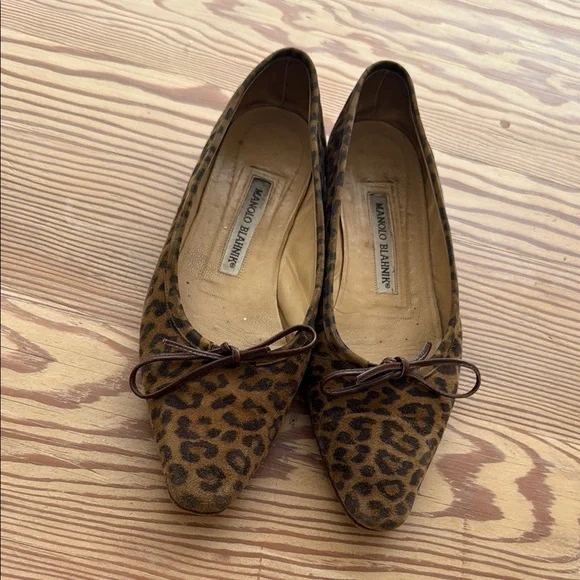 Manolo Blahnik Brown Leopard Flats - Picture 1 of 3